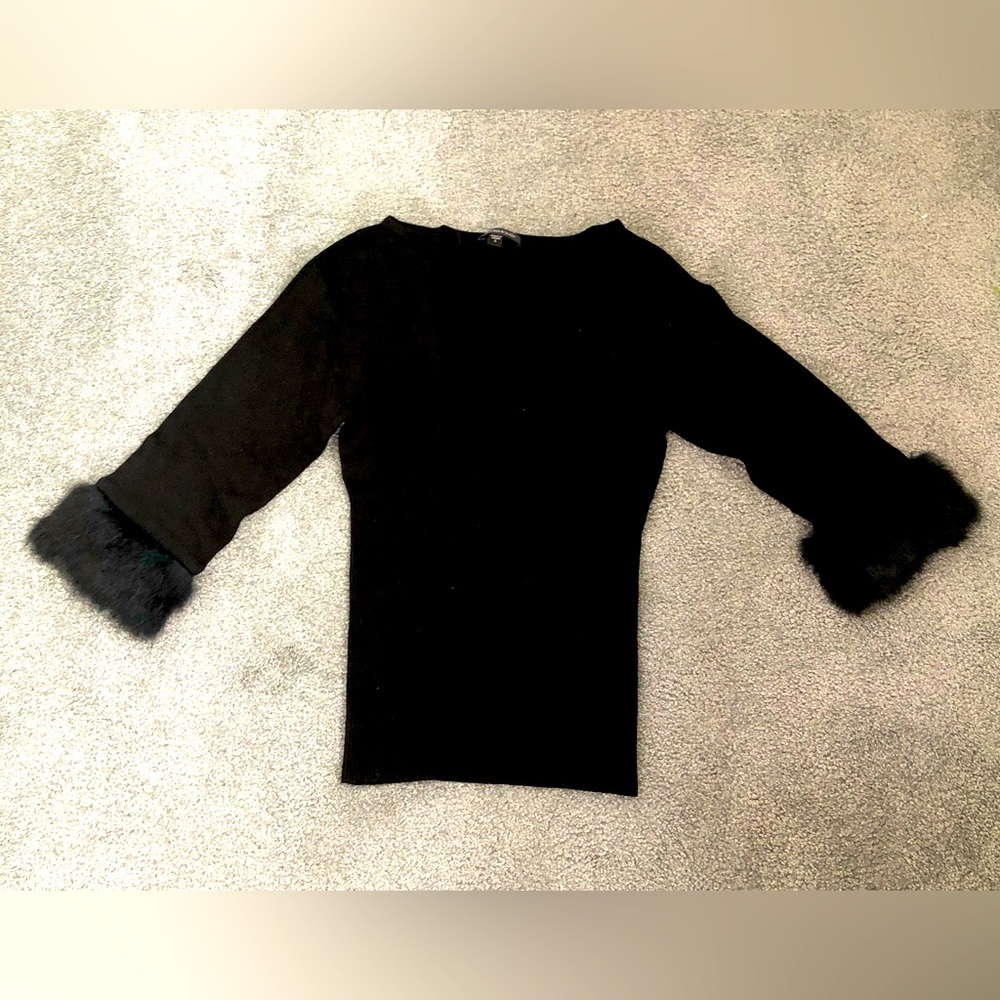 euc BEBE black knit slim tight Y2K 2000s sweater top real fur cuffs S Small